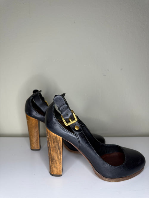 Burberry Black Wooden Heel Pumps