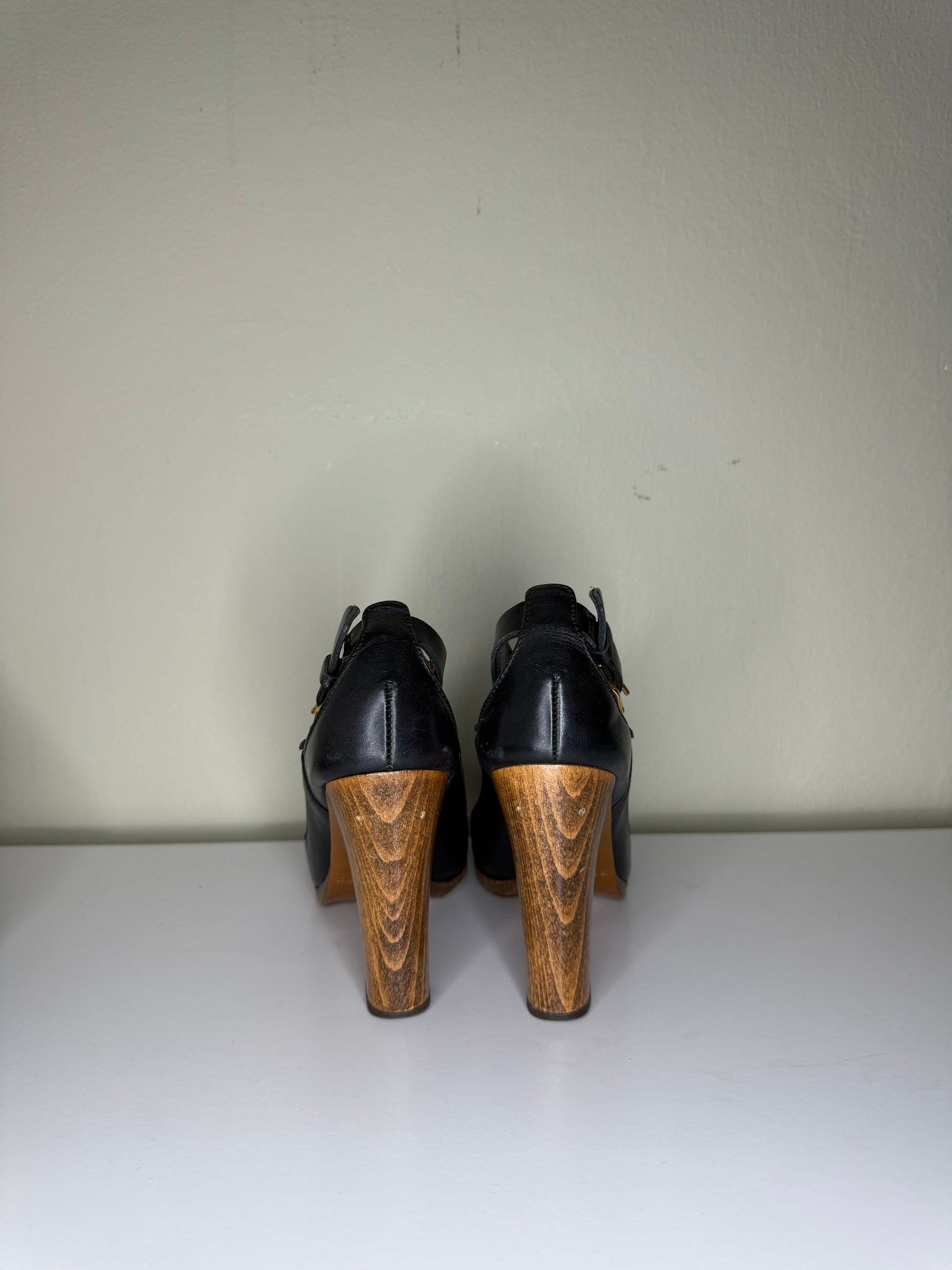 Burberry Black Wooden Heel Pumps