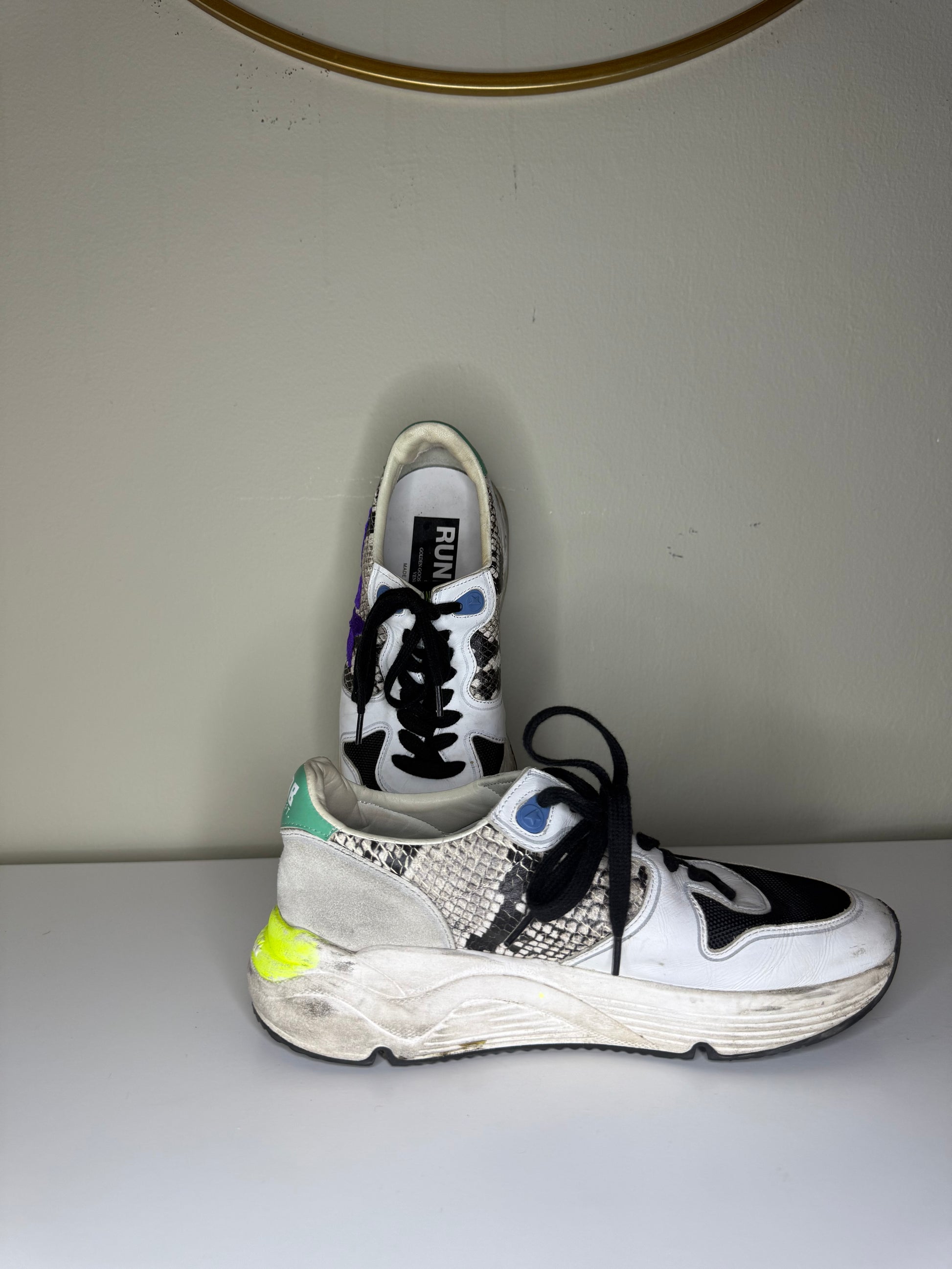 GOLDEN GOOSE WMNS Running Sole ‘Natural Snake’ Sneakers