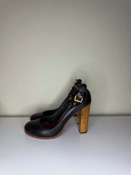 Burberry Black Wooden Heel Pumps