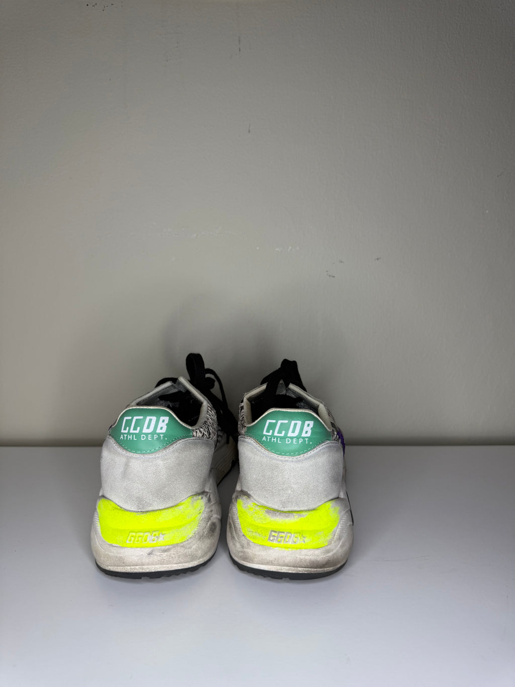 GOLDEN GOOSE WMNS Running Sole ‘Natural Snake’ Sneakers
