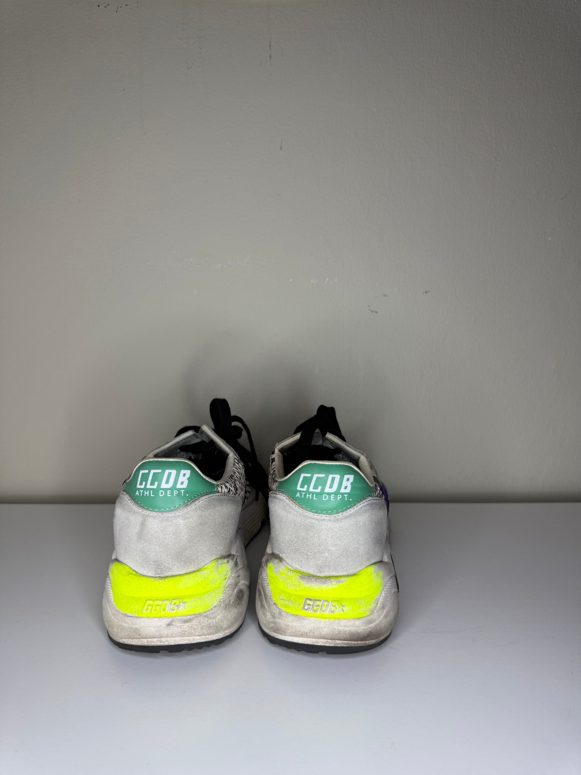 GOLDEN GOOSE WMNS Running Sole ‘Natural Snake’ Sneakers